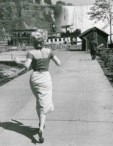 Photo by Jock Carroll, 1952