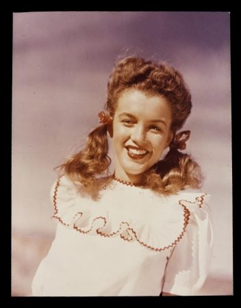 Norma Jeane as a young model, photographed by Andre de Dienes